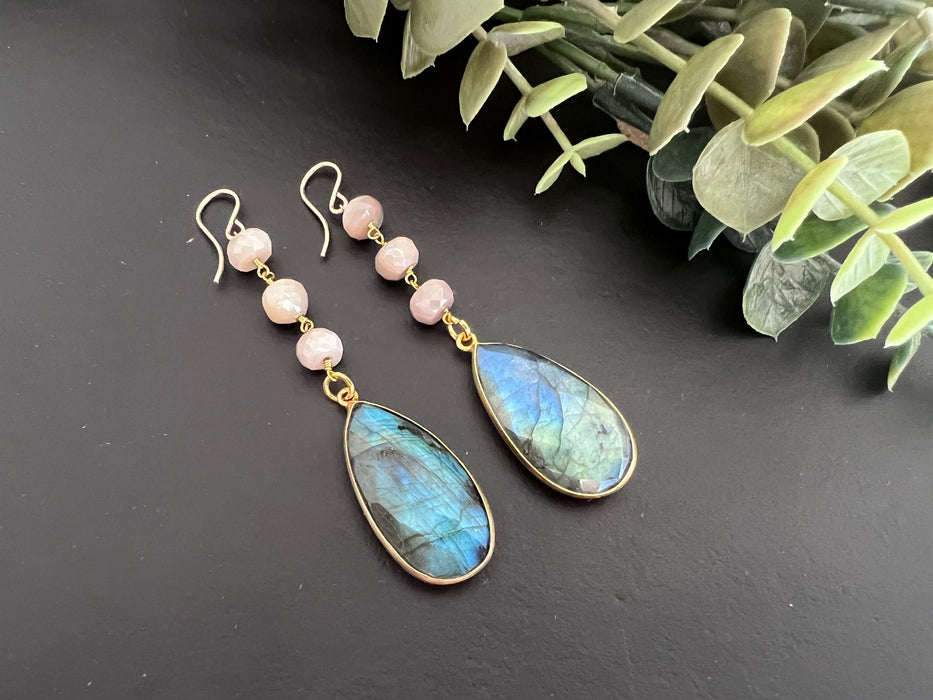 labradorite earrings, statement earrings ,peach moonstone earrings, natural stone earrings, 14kgf ear wires